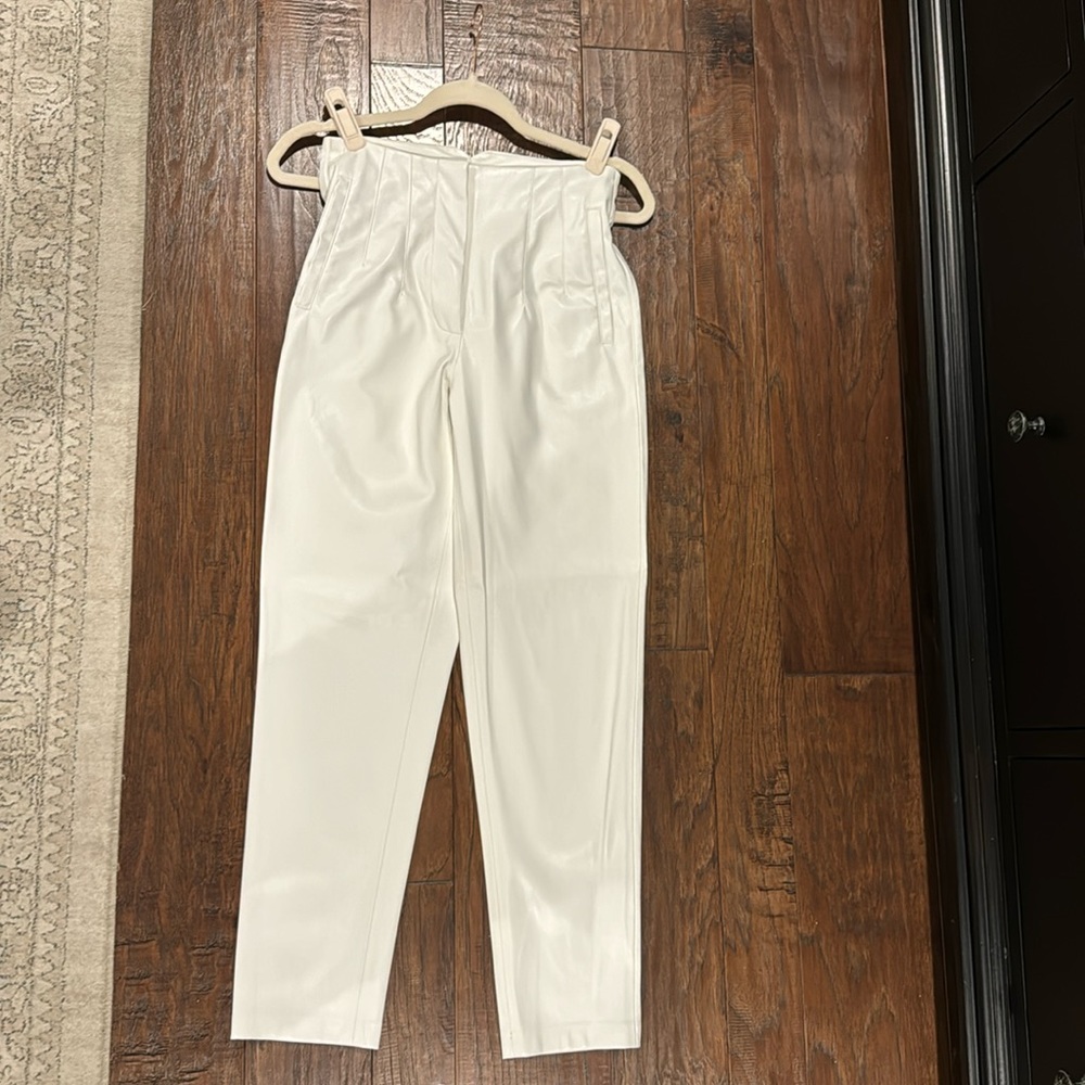 Sundays by wearesundays white leather pants size XS